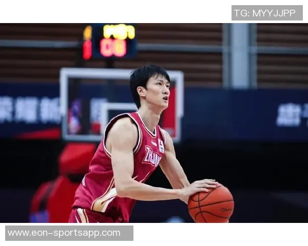 赖俊豪因头部撞击广告板导致颈部扭伤已紧急送医接受治疗