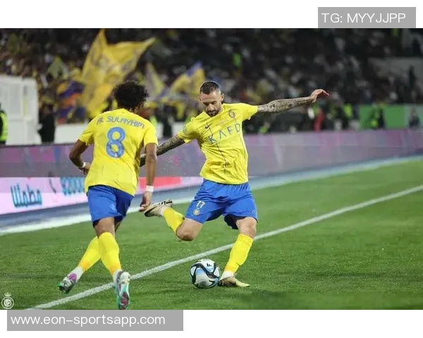 C罗中路停球失误错失良机遗憾抱头难掩失落情绪